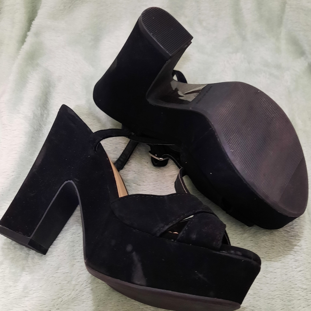Bix Heel Sandals - Picture 3 of 4